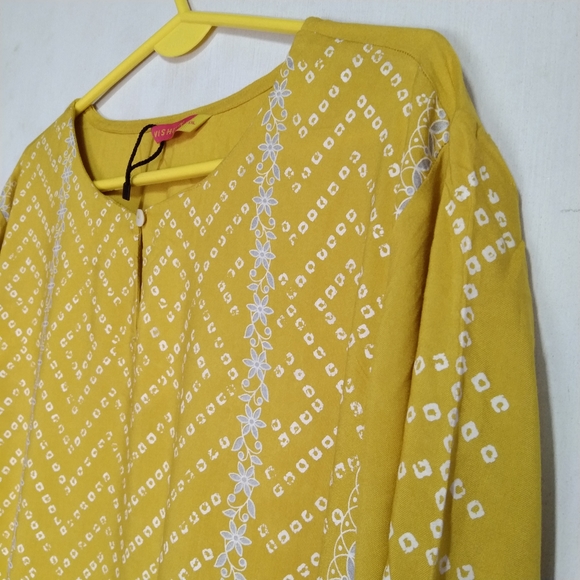 VISHUDH Yellow Bandhani printed Kurtha for Woman with keyhole neck - Picture 5 of 8